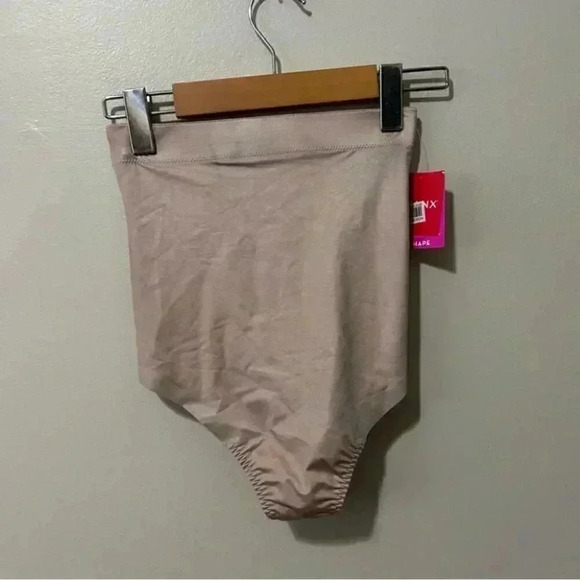 NWT Spanx Suit Your Fancy High-Waisted Thong S - Picture 3 of 6